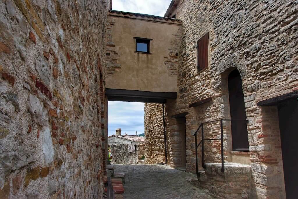 Foto 3 Elcito zelfvoorzienend dorp in Le Marche