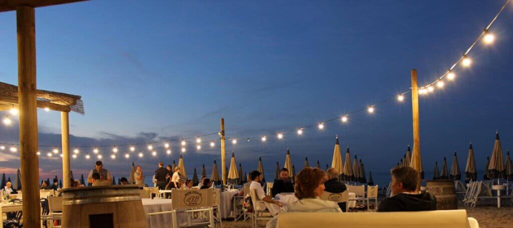 Senigallia vivere esperienze sera aperitivo spiaggia